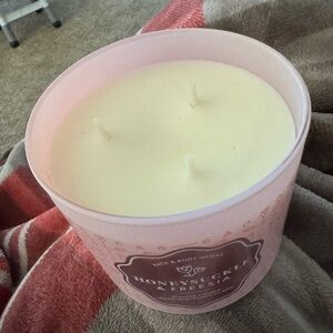 Bath & Body Works Pink Honeysuckle & Freesia Candle